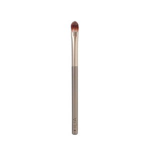 Concealer brush by Ilia