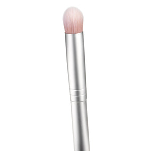 powder eye shadow brush by rms beauty